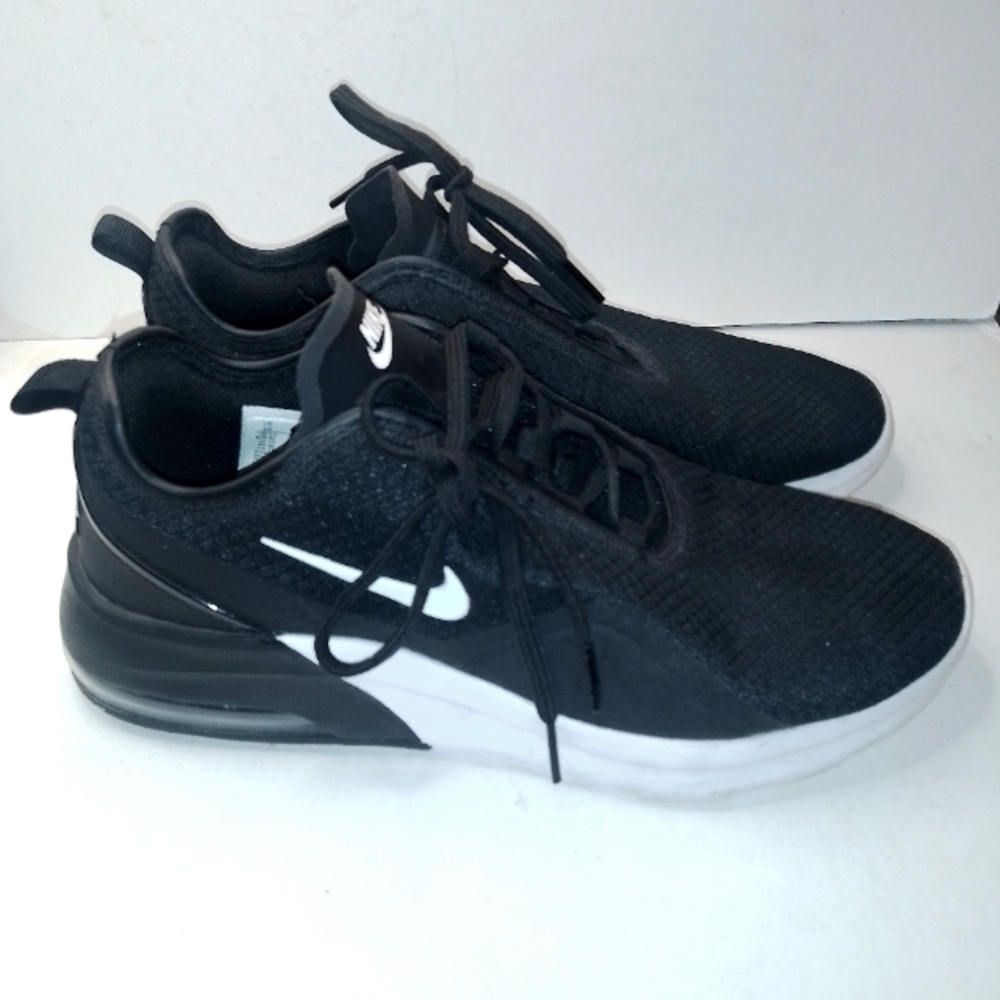 Nike Sneakers Women's Size 10 Black White Sneakers A00352-007